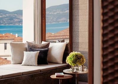 Panoramic Bayview Room