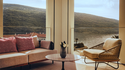 Panoramic Bayview Suite