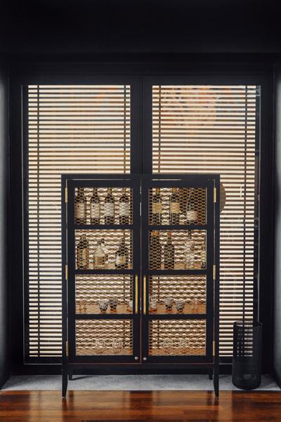Hoshi - Sake Cabinet