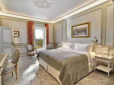 Executive Suite, Park View