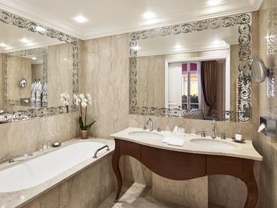 Deluxe Junior Suite