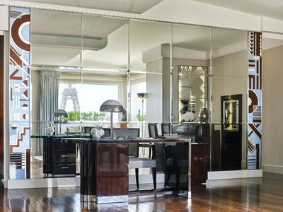 Signature Eiffel Suite