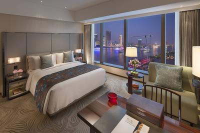 Deluxe River View Room