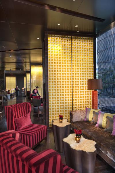 Qi Bar