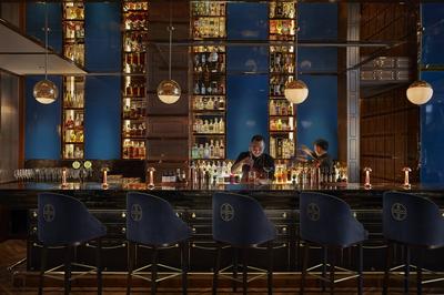 Mo Bar