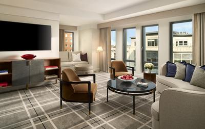 Back Bay Corner Suite