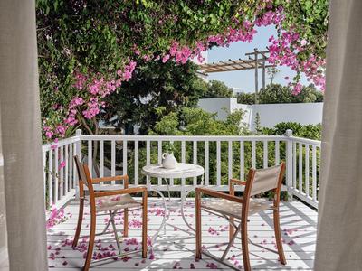 Standard Room Courtyard View