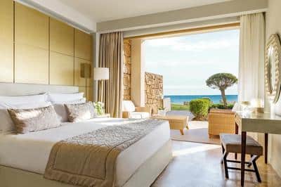 Deluxe Suite Beach Front