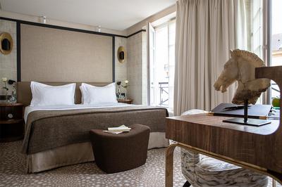 Deluxe Club Room