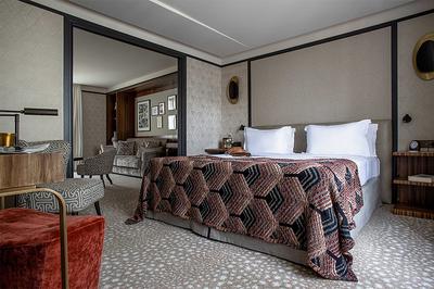 Suite Club / Suite Club with connecting room