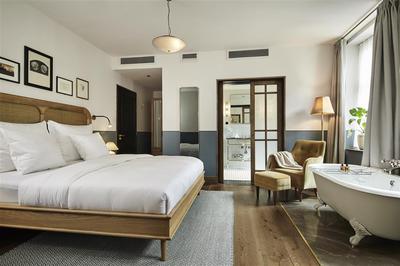 Sanders Suite