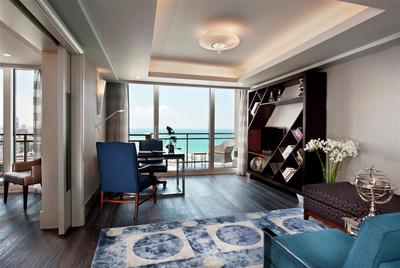 Presidential Vista Suite with Sea View