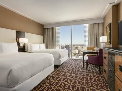 Fairmont Gold Room - 2 Queens