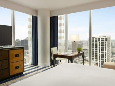 Signature Corner Room