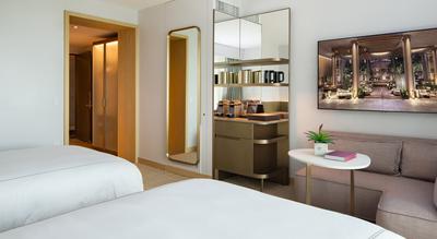 Fairmont Gold Guestroom
