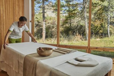 Six Senses Paro -Treatment Room at Spa