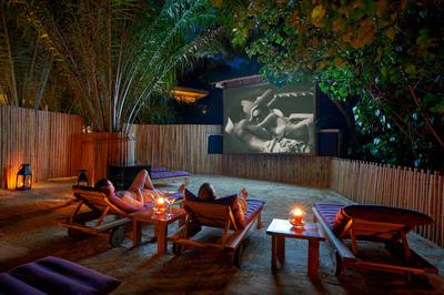 Jungle Cinema