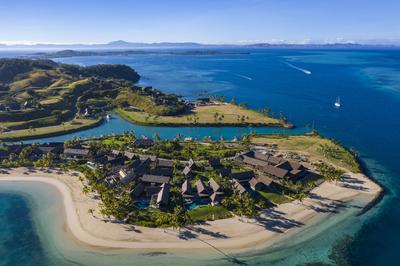 Beachfront Pool Residences