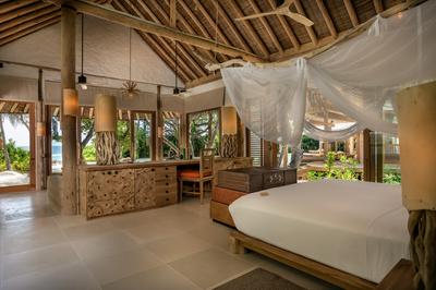 6-Bedroom Sunset Reserve with Pool and Slide (Villa 43)