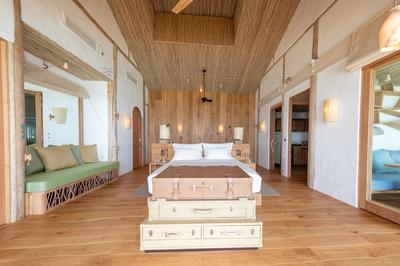 2 Bedroom Water Retreat with Slide