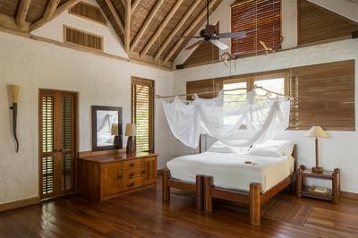 2 Bedroom Crusoe Suite with Pool