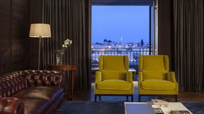 Presidential Suite - Balcony & Old City View