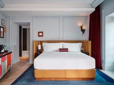 Cool Corner Room