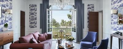 Deluxe Sea Suite