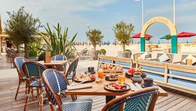 The Sun Bar on the Boards