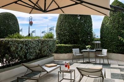 Prestige Terrace Room