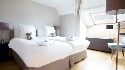 4 Bedroom Apartment Partial Eiffel Tower View