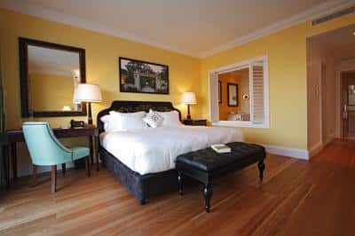 Superior Room - Garden and City view