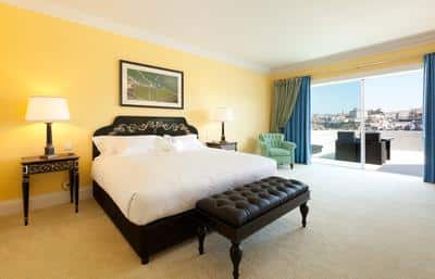 Superior Deluxe Room - Panoramic River and City Vi