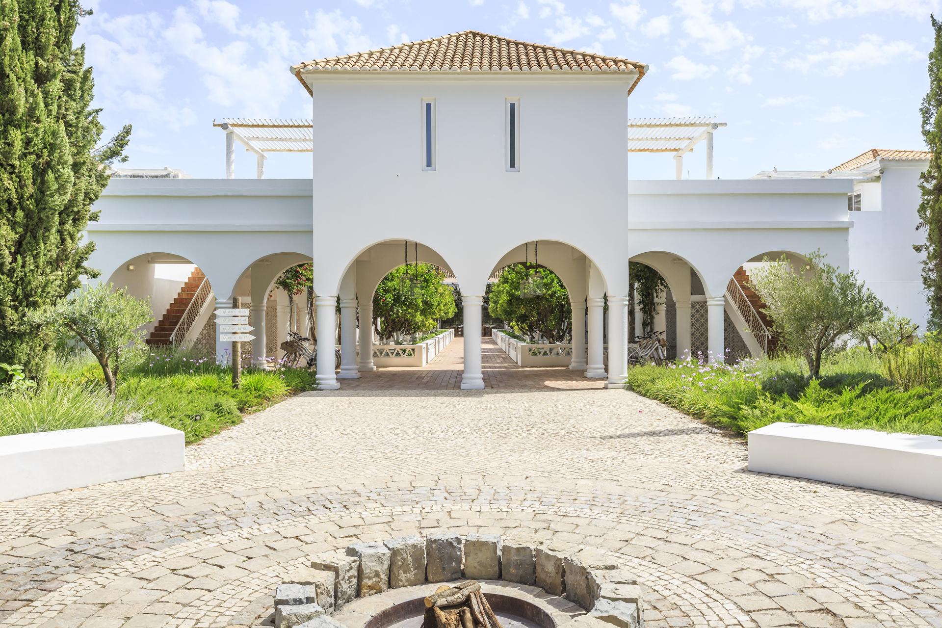 Octant Vila Monte