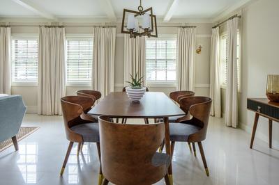 Two-Bedroom Bungalow with Kitchen