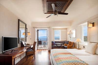 Grand Deluxe Room