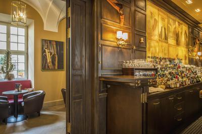 Karl May Bar