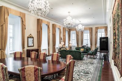 Crown Prince Suite