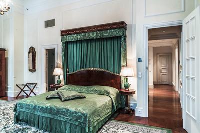 Crown Prince Suite