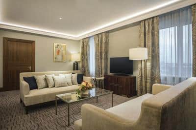 Deluxe Suite