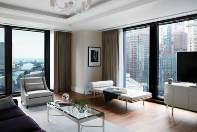 One Bedroom Lake View Suite - Living Room