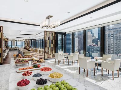 Club Lounge - Dining Area