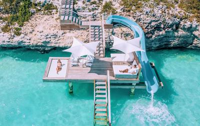 Amuse Villa water slide onto the shallow bay
