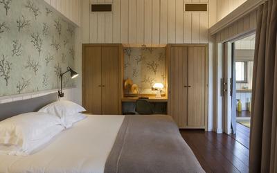 Signature Suite