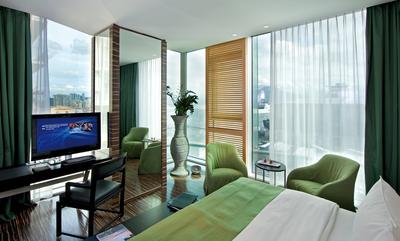 Junior Corner Suite