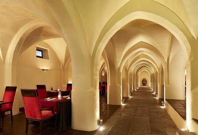 Convento do Espinheiro Hotel image