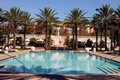 Villa Pool