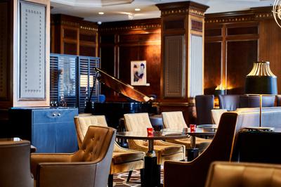 Loui Bar Restaurant