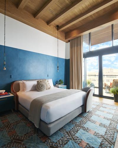Richard's Flat King Suite