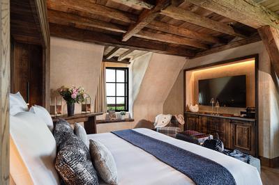 Renovated Junior Suite with Shower and Balneo Tub - Sea View